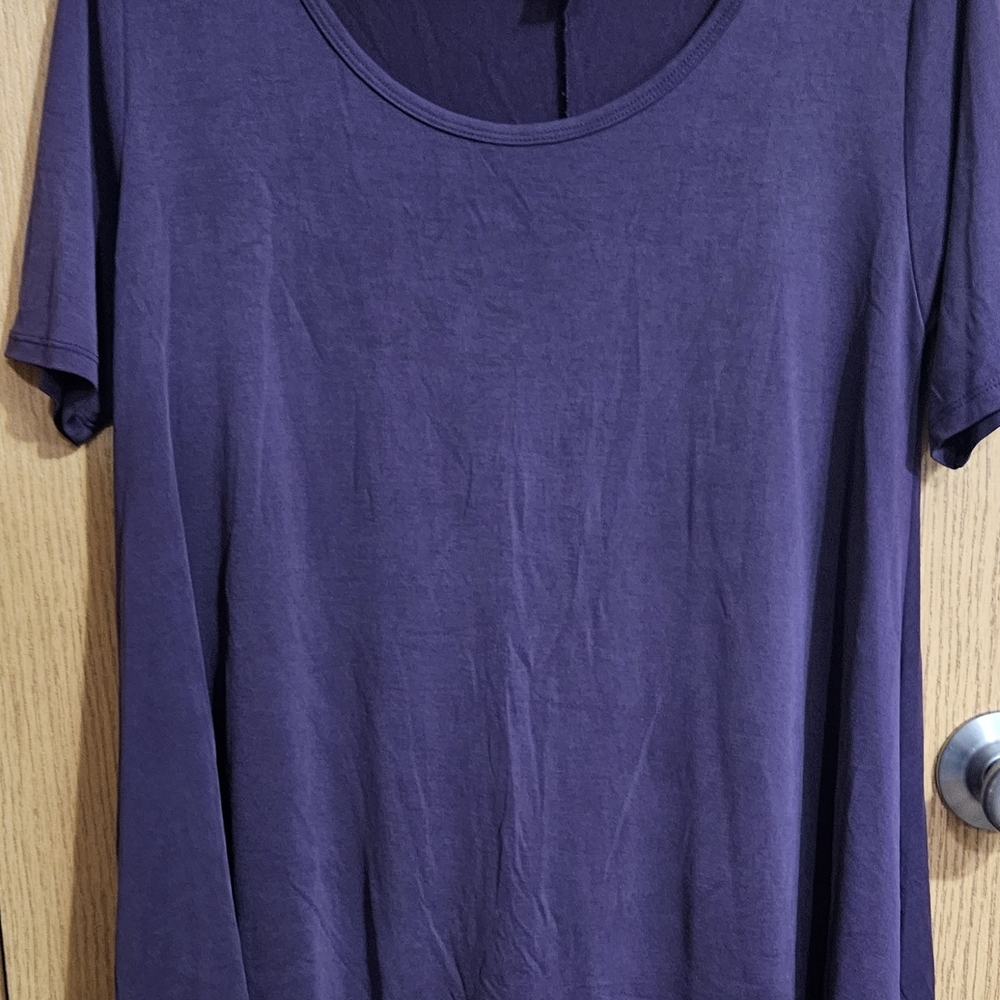 LuLaRoe Perfect T